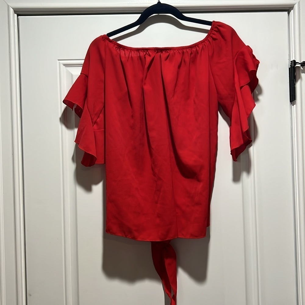 NWT Red Off-Shoulder Ruffle Top Size L - Picture 6 of 6